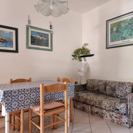 Residenze Lu Rinaggiu Lägenhet